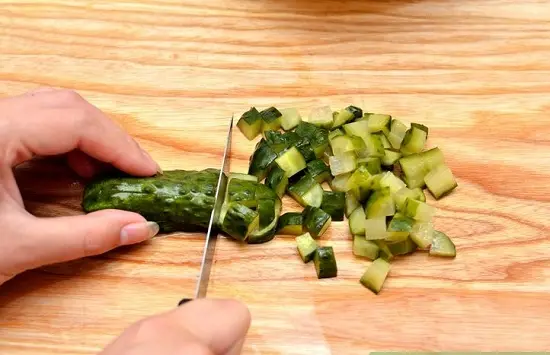 Cách làm salad Nga giải nhiệt ngày hè 2