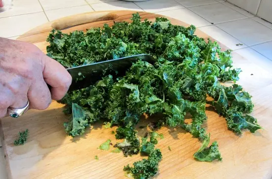 Cách làm salad rau củ hỗn hợp tươi mát bổ dưỡng mùa hè 5