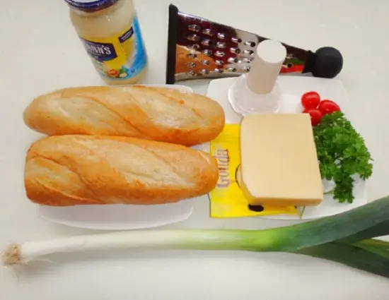 salad tỏi tây nguyên liệu