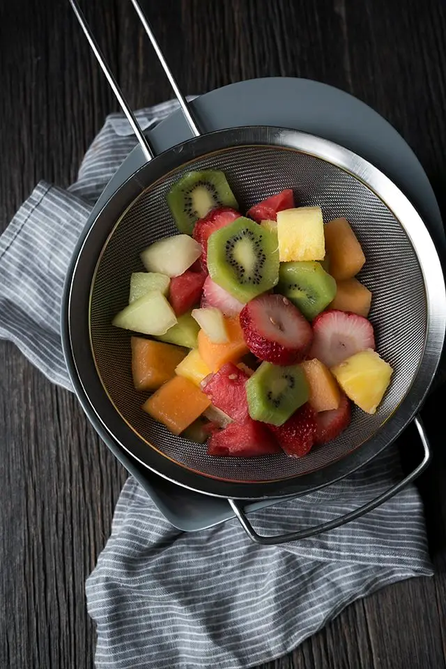 Cách làm salad trái cây mát lạnh ngày hè chi tiết