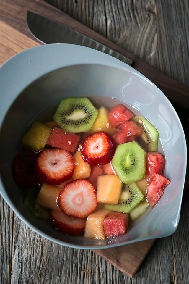 Cách làm salad trái cây mát lạnh ngày hè bổ dưỡng