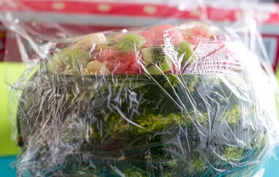 Cách làm salad trái cây mùa hè 5
