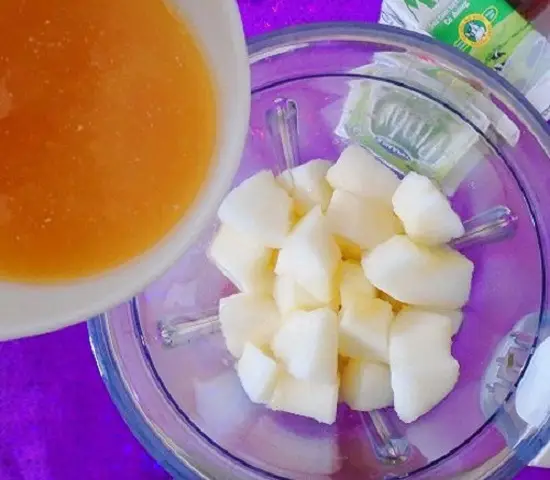 cho nước dưa vào
