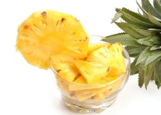 sinh tố dứa chanh cắt lát dứa