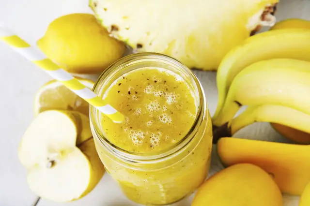 Cách làm smoothie lê táo cực tốt cho sức khỏe 7