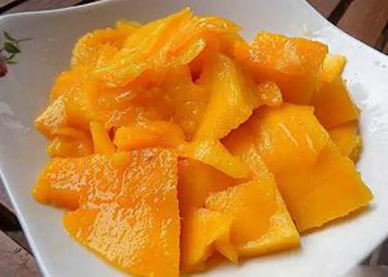 Sơ chế nguyên liệu làm sinh tố xoài