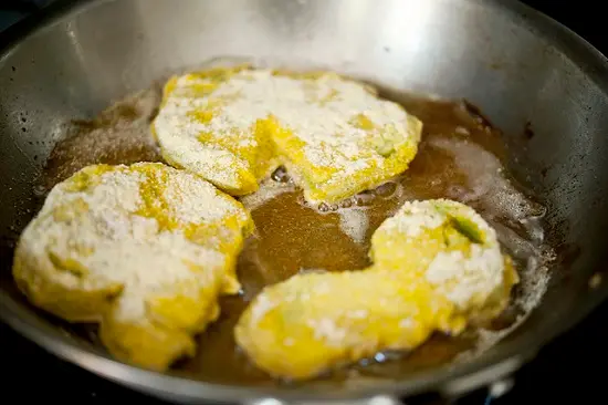 chiên cà chua