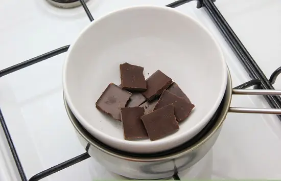 Cách làm socola bọc chuối mát lạnh ngày hè 4