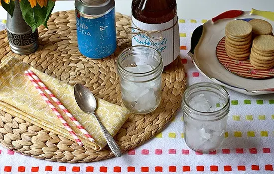 Cách làm soda mật ong trà hoa cúc lạ miệng 4