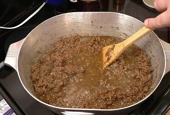 Hai công thức làm sốt bò cay đặc biệt thơm ngon 11