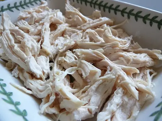 xé vụn thịt gà