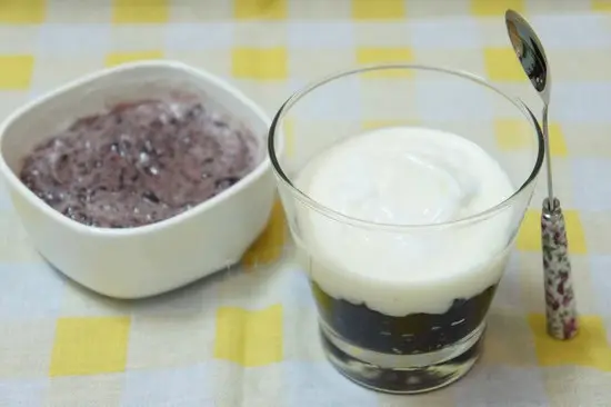 thành phẩm sữa chua nếp cẩm