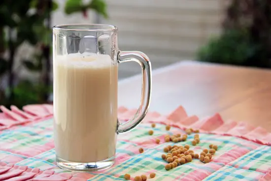 Cách làm sữa đậu nành nhanh nhất
