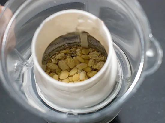 cach-lam-sua-dau-nanh-thu-cong-2