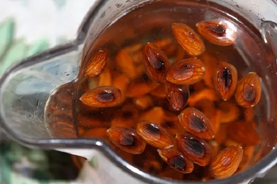 Cách làm sữa hạnh nhân bổ dưỡng cho bà bầu 2