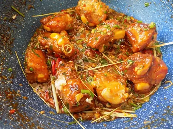 cách làm sụn heo rim mật ong