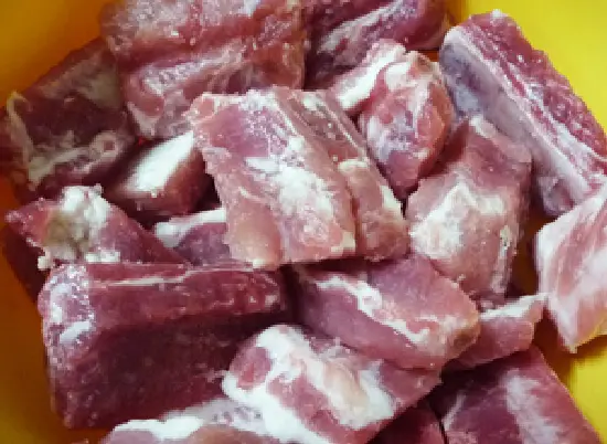cach-lam-monn-suon-xao-chua-ngot-3-1