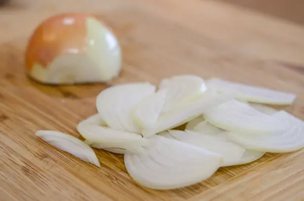 Kết quả hình ảnh cho Cắt nhỏ hành tây