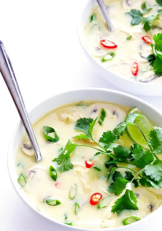 Du lịch ẩm thực Thái Lan với món soup gà cốt dừa 1