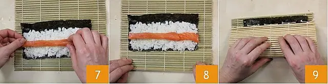 đặt thịt lên và cuộn cơm lại với mành tre - cách làm sushi cá hồi