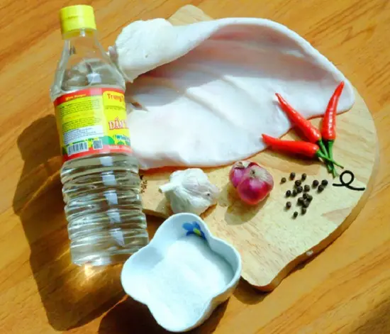 cach lam tai heo chua ngot