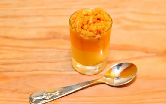 múc bánh lên thạch