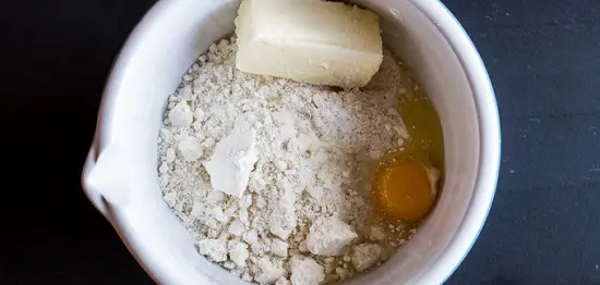 cách làm bánh quy phủ socola2
