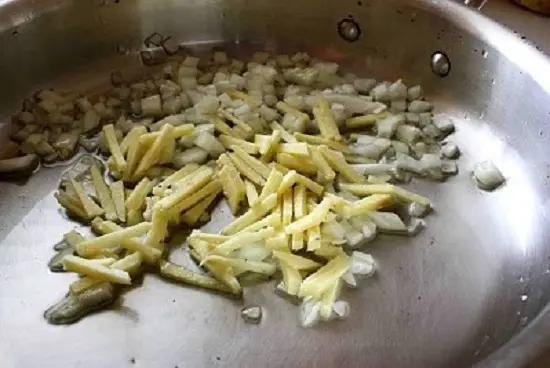 thịt bò cuốn lá cải bước 1