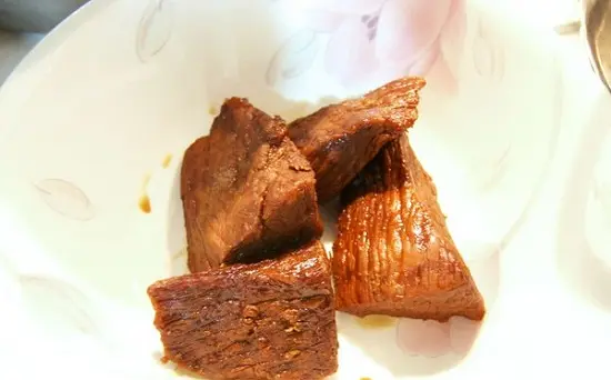 cach-lam-thit-bo-om-trung-cut-f