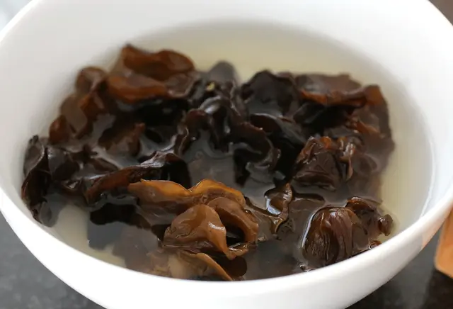 Cách làm thịt chiên chua ngọt Hàn Quốc 3