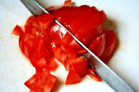 cà chua thái nhỏ