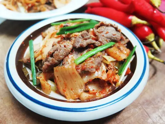 cách làm thịt heo xào kim chi ngon