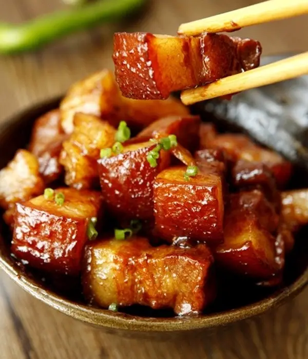 thịt kho tàu