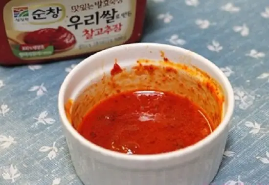 pha nước xốt tương ớt