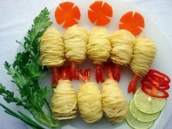 Cách làm tôm cuốn khoai tây cho bữa ăn cuối tuần thêm ngon