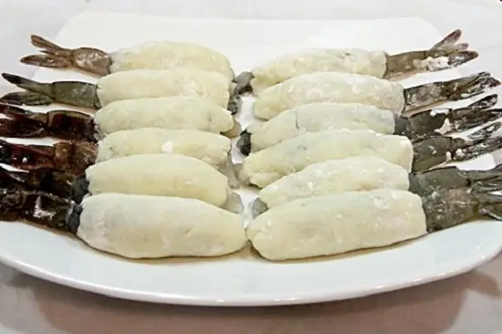 tôm cuộn bột và khoai tây