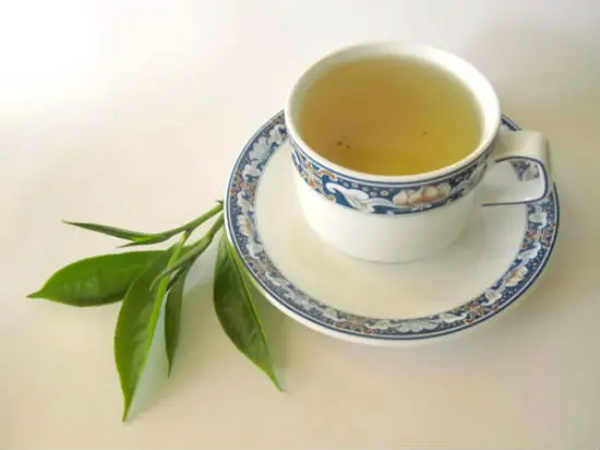cach-pha-tra-chanh-nhanh-gon-nhung-cuc-nhanh-03