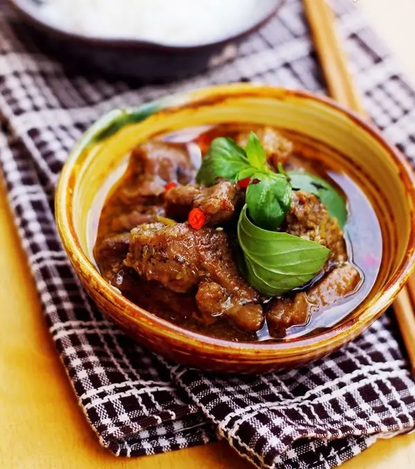 Cách làm vịt kho sả thơm lừng