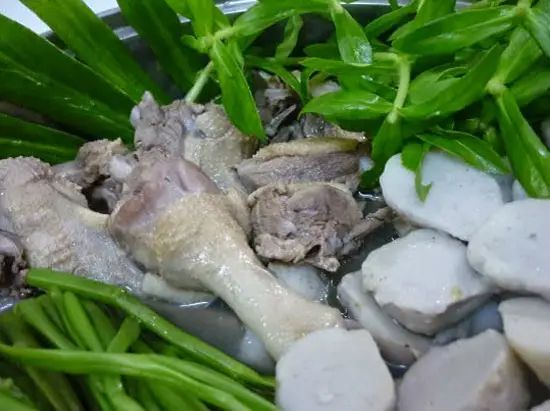 Cách làm vịt om sấu đặc biệt ngon nhất 4