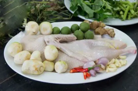 Nguyên liệu làm vịt om sấu
