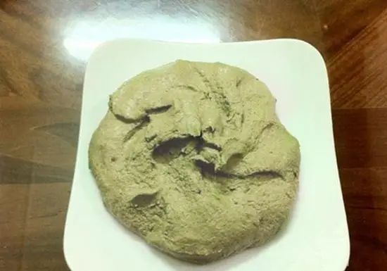 xôi khúc nhào bột 2