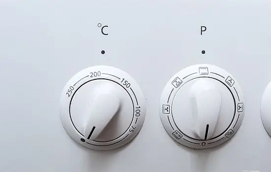 làm nóng lò nướng
