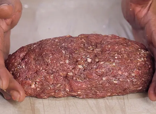 chia thành nhiều khối thịt