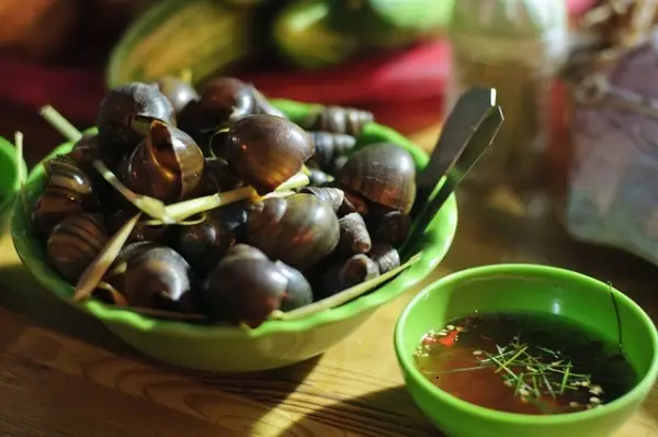 cách luộc ốc ngon