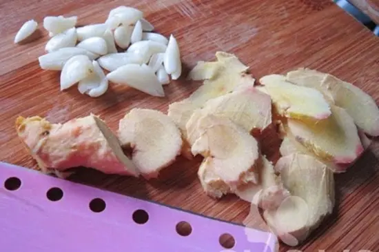Cách muối cà pháo giòn ngon không thâm đơn giản tại nhà