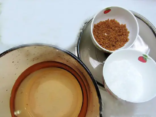 Pha nước chấm để muối dưa