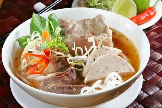 Cách nấu bún bò Huế cực đơn giản tại nhà