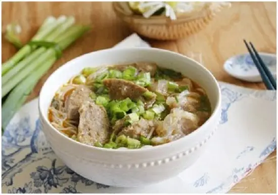 bún bò viên cùng gân