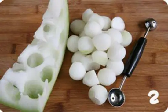 Cách nấu canh cá hồi bí đao ngon 3