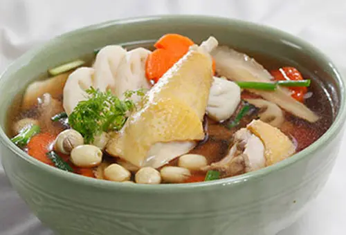 Cách nấu canh gà củ sen ngon bổ dưỡng